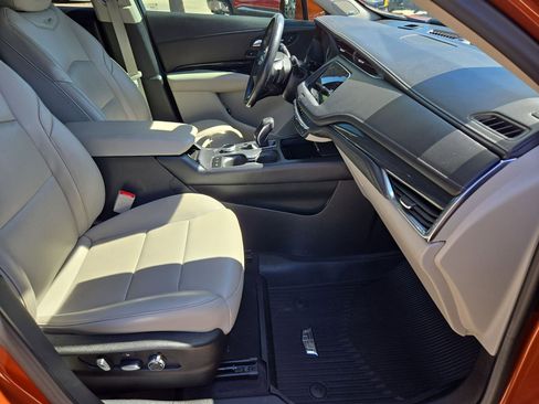 Used 2019 Cadillac XT4 Premium Luxury image 25