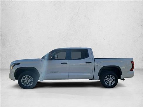 Used 2022 Toyota Tundra SR5 image 8