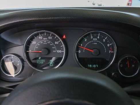 Used 2012 Jeep Wrangler Rubicon w/ PWR Convenience Group AWD/4WD image 23