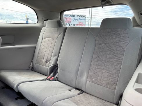 Used 2015 Buick Enclave Convenience FWD image 16
