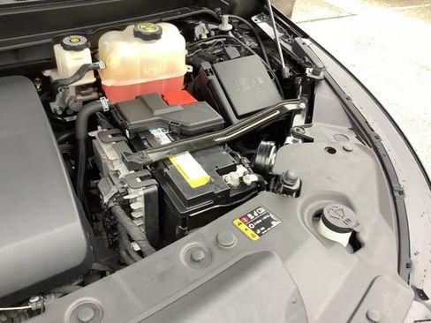 Used 2022 Buick Enclave Essence w/ Sport Touring Edition image 15