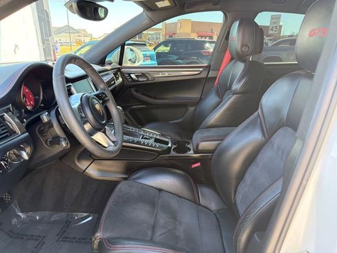 Used 2018 Porsche Macan GTS AWD/4WD image 9