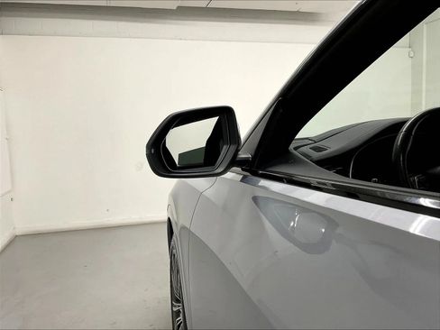Used 2020 Audi SQ8 Prestige w/ Prestige Package AWD/4WD image 40