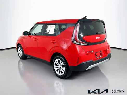 Certified 2025 Kia Soul LX FWD image 4