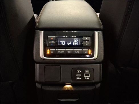 Certified 2025 Subaru Ascent Bronze Edition image 11