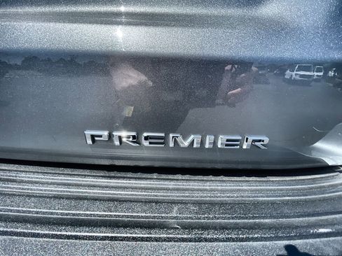 Used 2024 Chevrolet Tahoe Premier RWD image 36