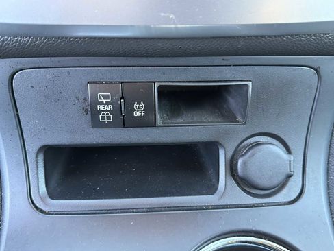 Used 2014 GMC Acadia SLE image 6