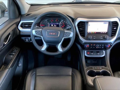 Used 2023 GMC Acadia SLT image 6