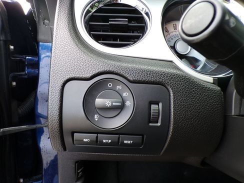 Used 2010 Ford Mustang GT RWD image 28