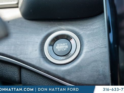 Used 2023 Jeep Grand Cherokee L Limited image 11