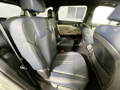 Used 2022 Kia Sorento SX Prestige w/ Panoramic Sunroof Package image 29