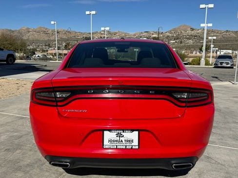 Used 2022 Dodge Charger SXT image 5