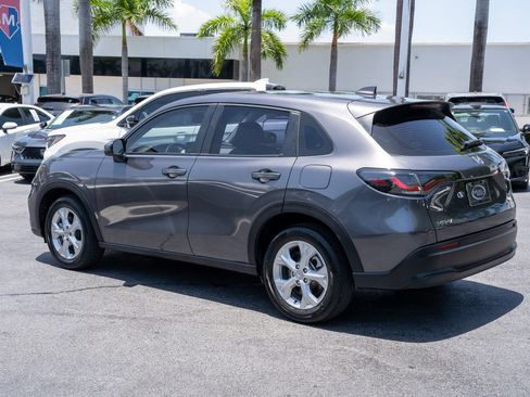 Certified 2024 Honda HR-V LX image 7