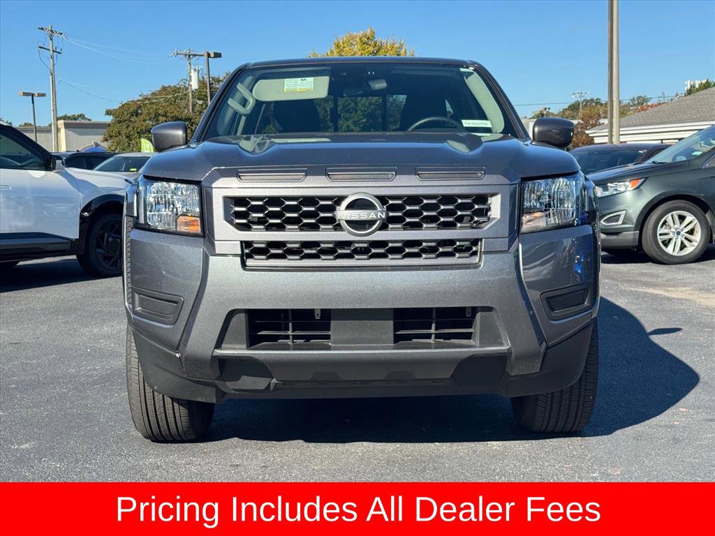 Used 2025 Nissan Frontier SV RWD image 8