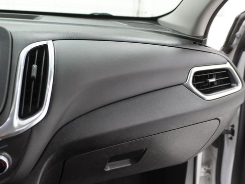 Used 2021 Chevrolet Equinox LT FWD image 28
