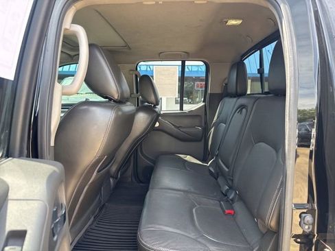 Used 2014 Nissan Frontier PRO-4X w/ Pro-4x Luxury Package AWD/4WD image 12