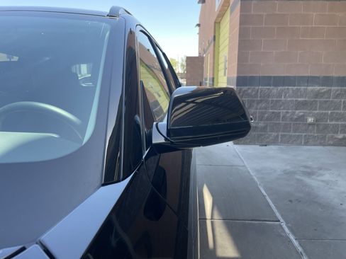 Used 2023 Kia Niro EX Touring image 9