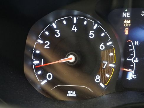 Certified 2022 Jeep Compass Altitude w/ Convenience Group image 40