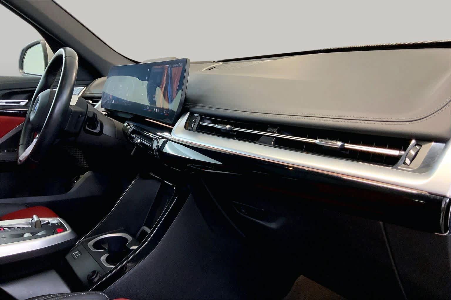Used 2025 BMW X1 xDrive28i w/ Premium Package AWD/4WD image 18