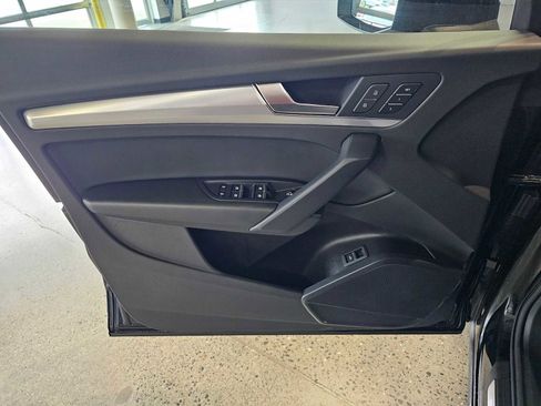 Used 2024 Audi Q5 2.0T Premium w/ Summer of Audi Package image 21