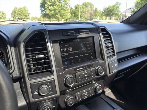 Used 2017 Ford F150 XLT w/ Equipment Group 302A Luxury AWD/4WD image 9