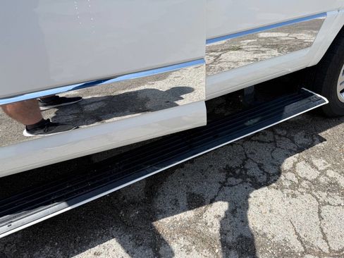 Used 2013 Lincoln Navigator 2WD w/ HD Trailer Tow Pkg image 30