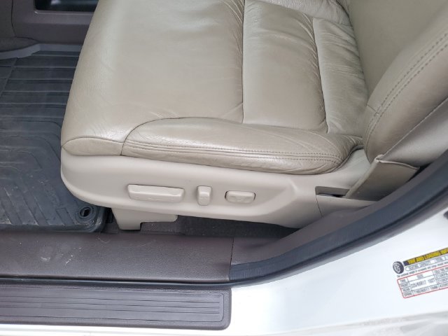 Used 2014 Honda CR-V EX-L image 18
