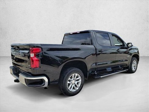 Used 2022 Chevrolet Silverado 1500 LT RWD image 5