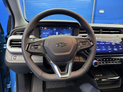 New 2027 Chevrolet Bolt RS w/ Technology Package FWD image 14