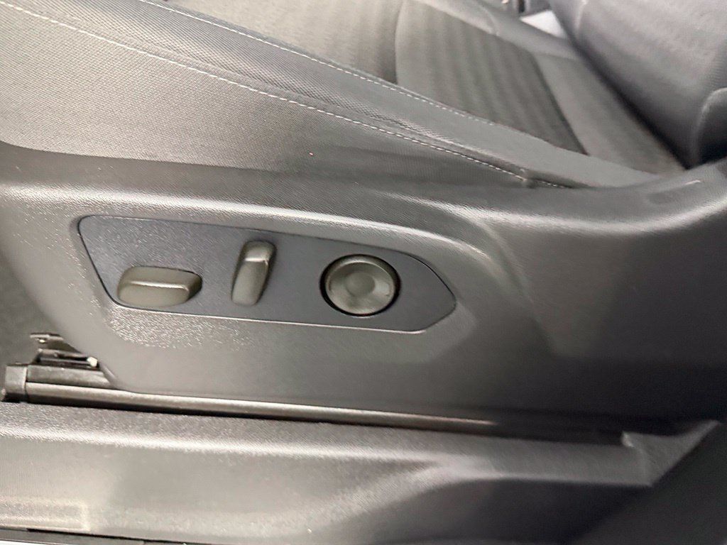 Used 2026 Chevrolet Silverado 2500 LT AWD/4WD image 22
