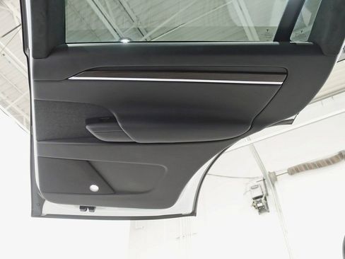 Used 2024 Tesla Model X image 36