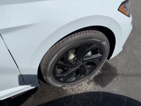 New 2026 Volkswagen Jetta SE FWD image 9
