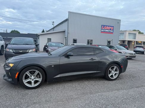 Used 2016 Chevrolet Camaro LT RWD image 3