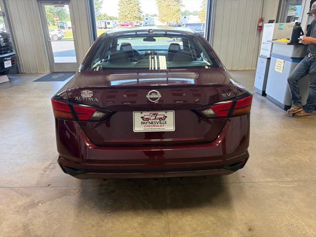 Used 2024 Nissan Altima 2.5 SV FWD image 6