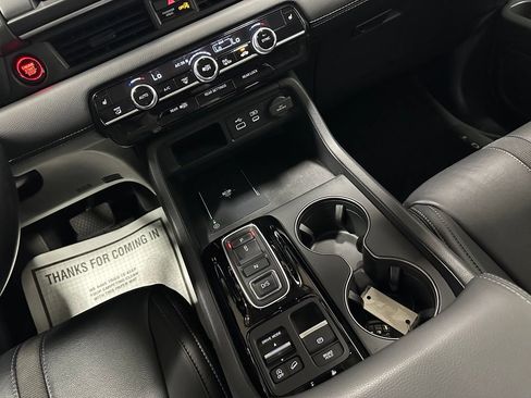 Used 2023 Honda Pilot EX-L image 34