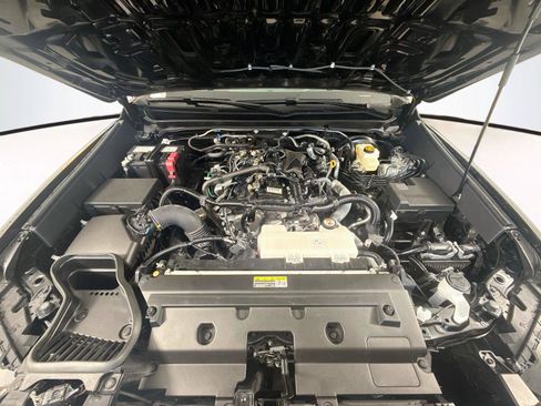 Used 2026 Toyota Tacoma SR5 AWD/4WD image 34