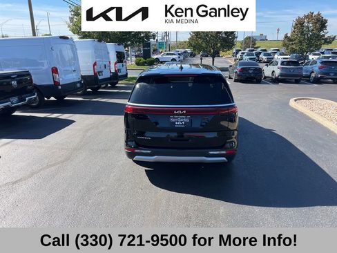 Certified 2024 Kia Carnival LX image 13