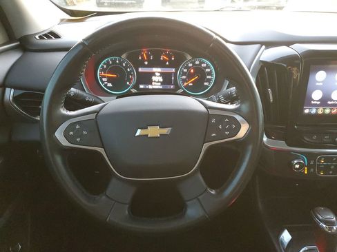 Used 2020 Chevrolet Traverse LT image 32