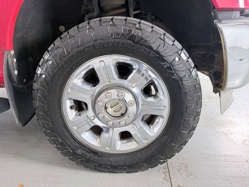 Used 2012 Ford F250 Lariat w/ Chrome Pkg image 4