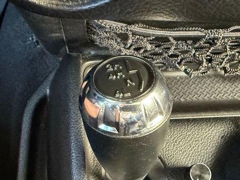 Used 2013 Jeep Wrangler Unlimited Sport image 13