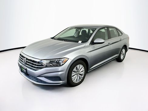 Used 2019 Volkswagen Jetta S w/ Driver Assistance Package FWD image 3