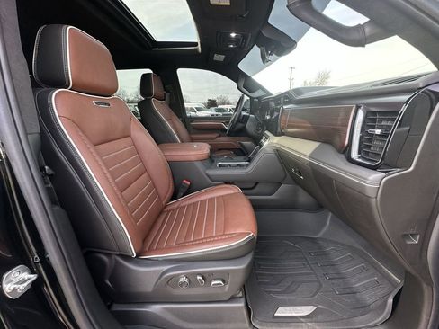 Used 2025 GMC Sierra 2500 Denali Ultimate AWD/4WD image 25