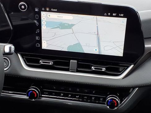 New 2026 Chevrolet Equinox LT w/ Convenience Package II FWD image 13