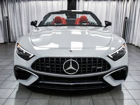 Used 2022 Mercedes-Benz SL 63 AMG 4MATIC w/ Driver Assistance Package image 2