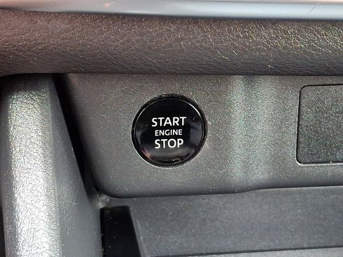 Used 2024 Nissan Rogue SV AWD/4WD image 22