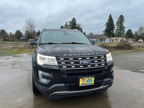 Used 2017 Ford Explorer Limited w/ Equipment Group 301A image 16