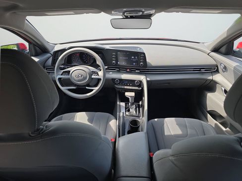 Certified 2023 Hyundai Elantra SEL FWD image 13