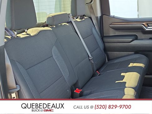 Used 2024 Chevrolet Silverado 1500 LT Trail Boss w/ Dark Appearance Package AWD/4WD image 29