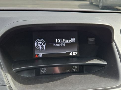 Used 2015 Acura RDX AWD image 22