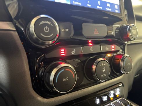 Used 2022 RAM 1500 Big Horn image 30